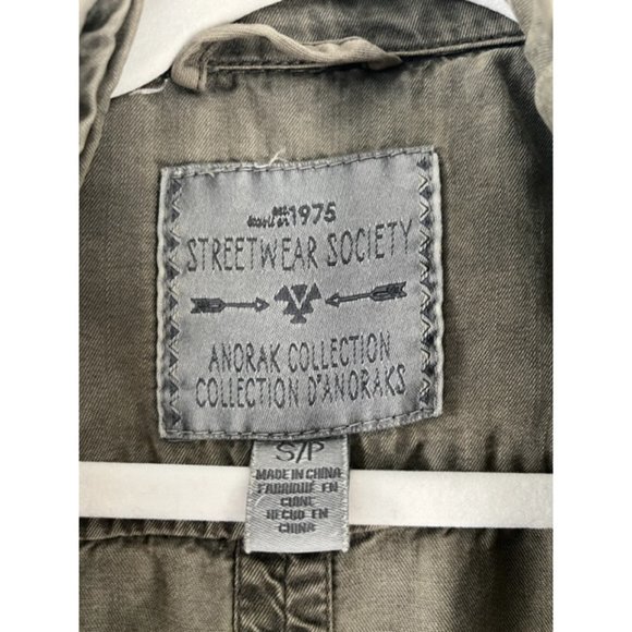 Utility Jacket - Picture 3 of 3